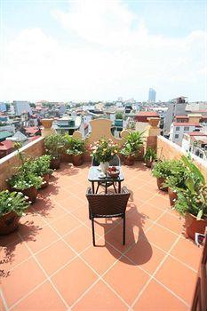 Hotel Lucky 3 & Travel 3*