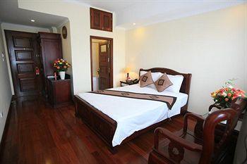 Lucky 3 & Travel 3* Hanoi