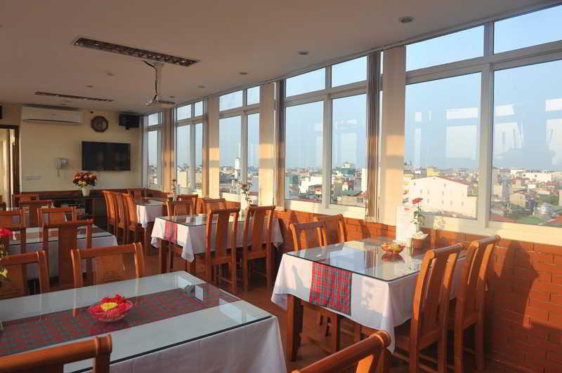 Hotel Lucky 3 & Travel 3*