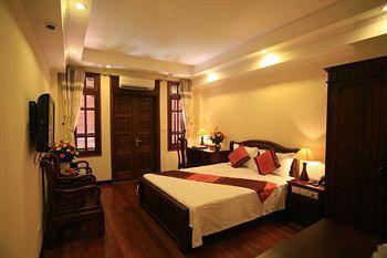 Lucky 3 & Travel होटल Hanoi