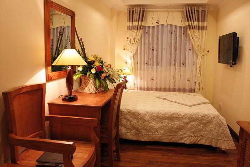 Lucky 3 & Travel 3* Hanoi