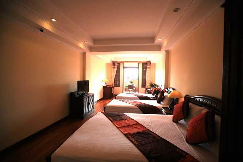 Lucky 3 & Travel Hanoi